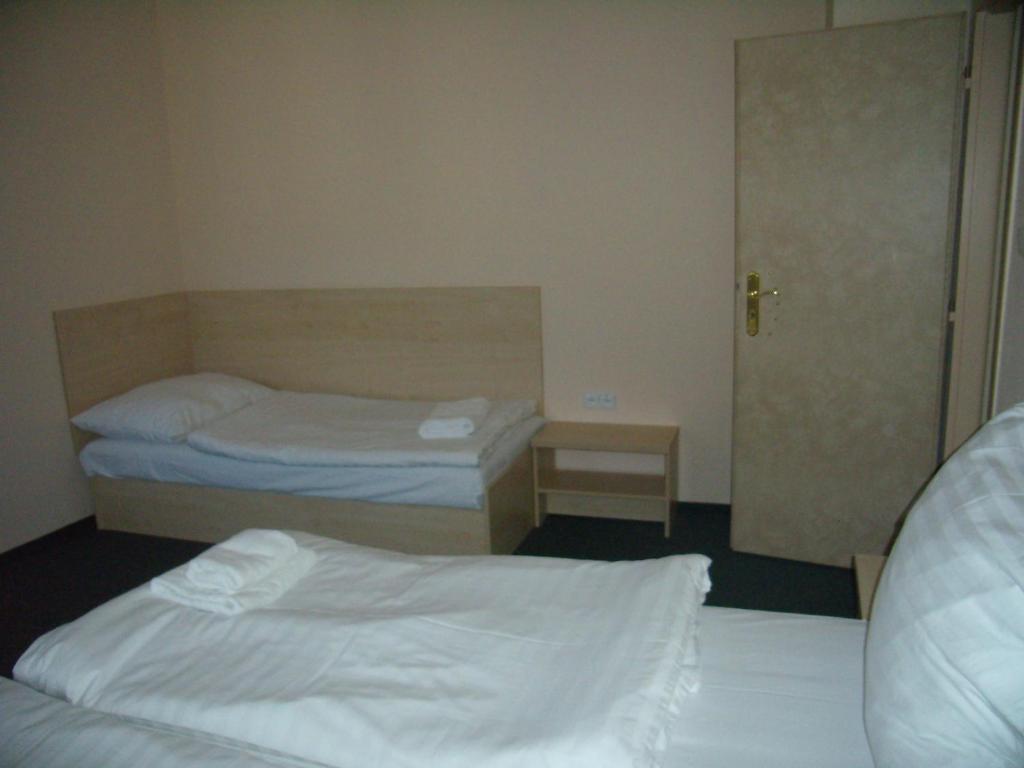 Penzion Iris Hotel Rajecké Teplice Quarto foto